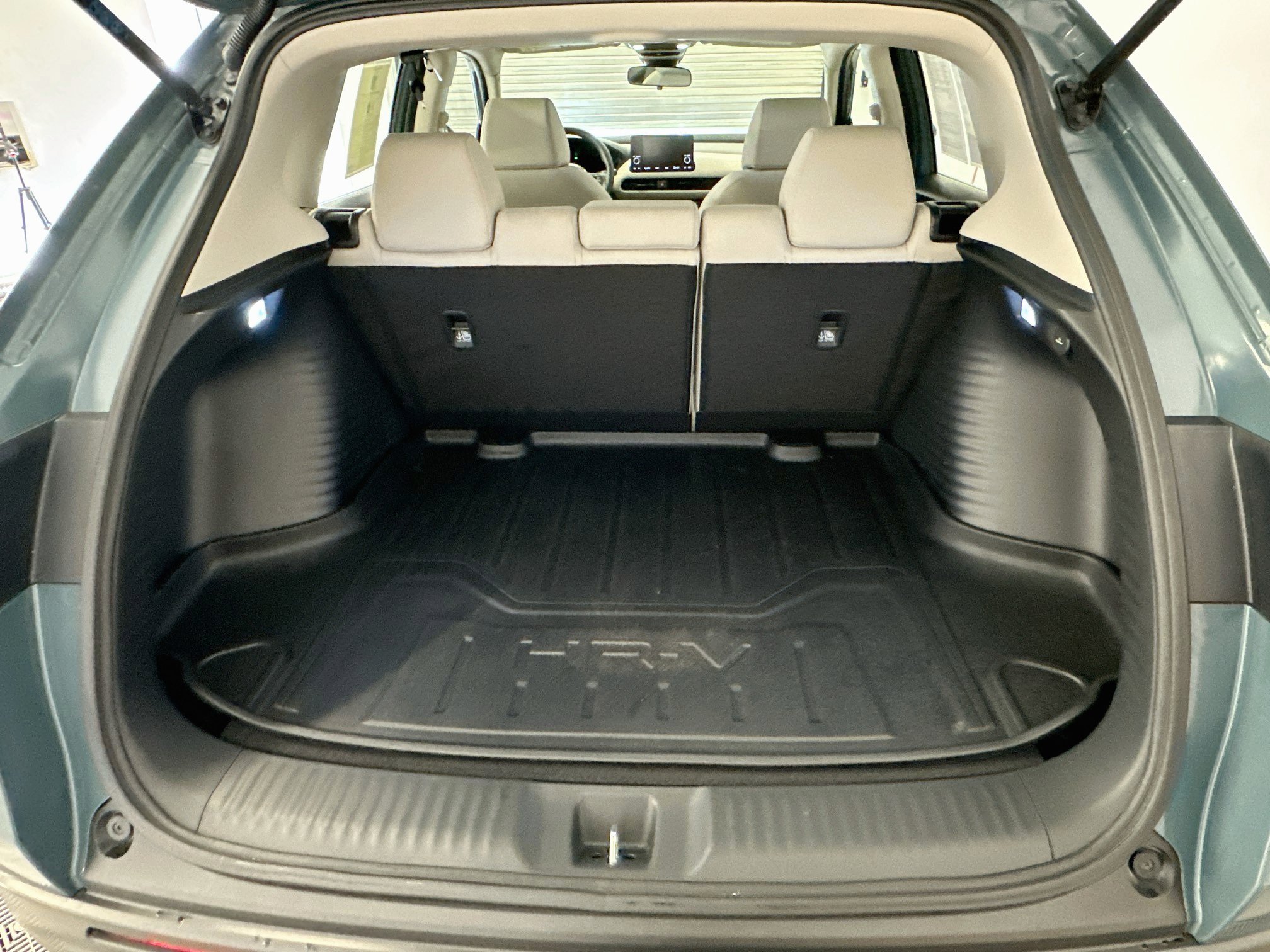 Used 2024 Honda HR-V LX image 29