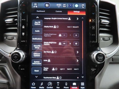 Used 2024 RAM 2500 Laramie w/ Night Edition image 20