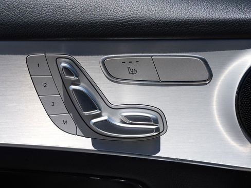 Used 2022 Mercedes-Benz GLC 300 image 16