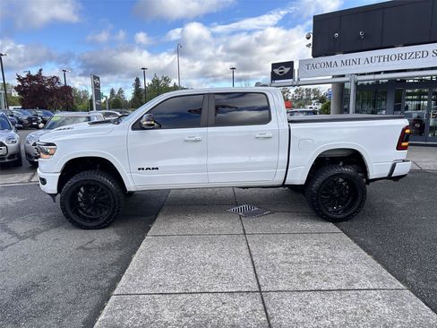 Used 2021 RAM 1500 Laramie AWD/4WD image 4