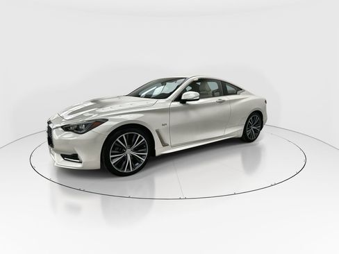 Used 2017 INFINITI Q60 w/ Cargo Package image 4