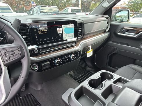 New 2026 GMC Sierra 1500 Elevation image 22