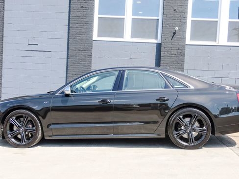 Used 2013 Audi S8 w/ Full Leather Pkg AWD/4WD image 5