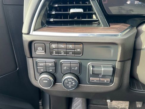 Used 2025 Chevrolet Tahoe Premier image 47