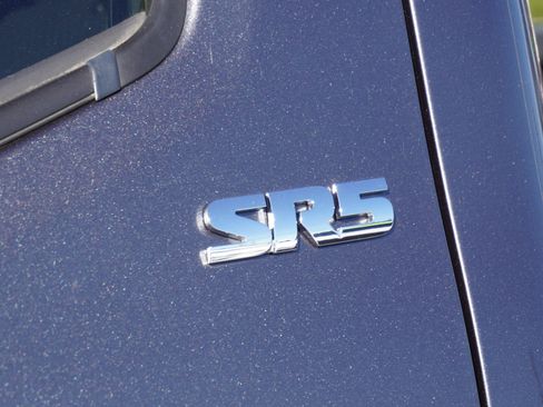 Used 2022 Toyota Tacoma SR5 image 9