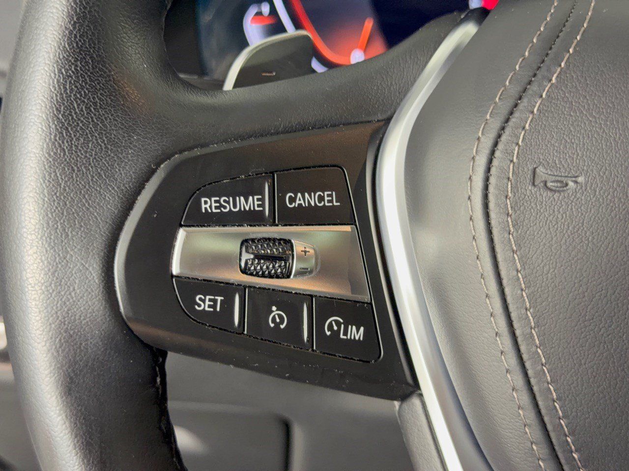 Used 2022 BMW X5 xDrive40i w/ Luxury Seating Package AWD/4WD image 18