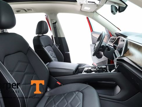 Used 2024 Volkswagen Atlas SE FWD image 76