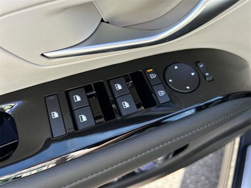 New 2026 Hyundai Tucson Limited image 21