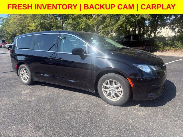 Used 2024 Chrysler Voyager LX FWD image 1