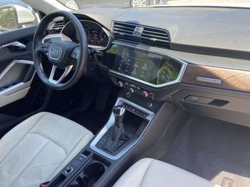 Used 2022 Audi Q3 2.0T Premium w/ Convenience Package AWD/4WD image 26