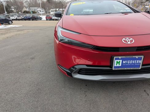 Used 2024 Toyota Prius XLE image 10