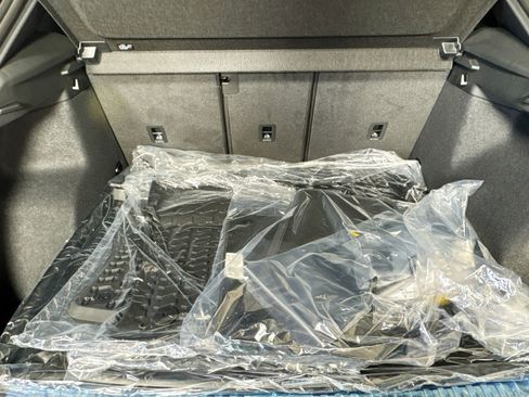 New 2025 Audi Q3 2.0T Premium image 24