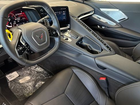 New 2025 Chevrolet Corvette Stingray Preferred Cpe w/ Z51 Performance Package RWD image 9