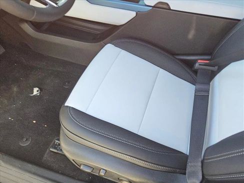 New 2026 Chevrolet Equinox EV LT image 4