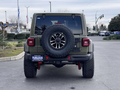 New 2026 Jeep Wrangler Unlimited Rubicon AWD/4WD image 8