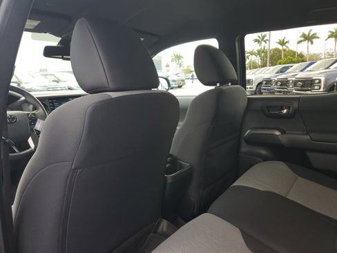 Used 2023 Toyota Tacoma TRD Off-Road w/ Technology Package image 27