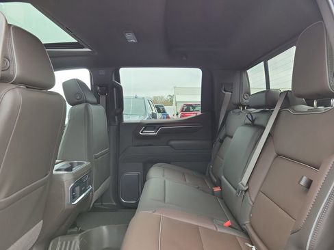 New 2026 GMC Sierra 1500 Denali w/ Denali Reserve Package AWD/4WD image 13