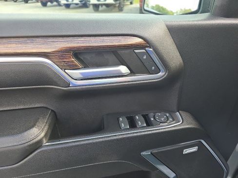 Used 2023 GMC Sierra 1500 Elevation w/ Preferred Package image 24