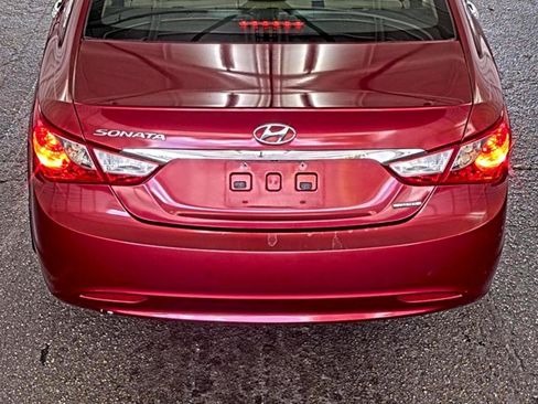 Used 2013 Hyundai Sonata Limited w/ Premium Pkg FWD image 12