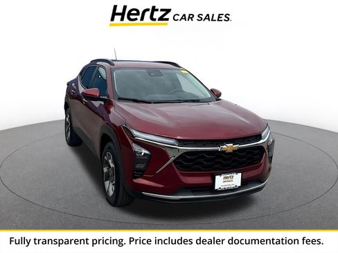 Used 2025 Chevrolet Trax LT w/ LT Convenience Package FWD image 1