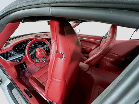 Used 2022 Porsche 911 Targa 4S image 23