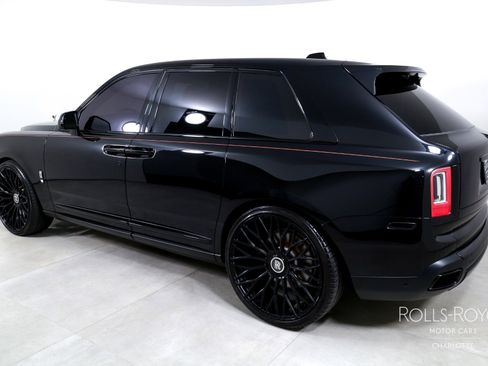 Certified 2022 Rolls-Royce Cullinan w/ Dark Exterior Package image 8