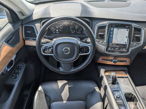 Used 2021 Volvo XC90 T8 Inscription Expression w/ Climate Package AWD/4WD image 18