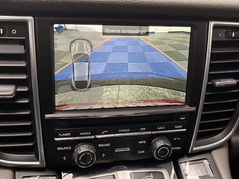 Used 2016 Porsche Panamera 4 Edition image 6