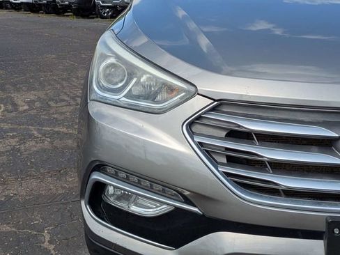 Used 2018 Hyundai Santa Fe Sport w/ 2.4L Value Package 02 FWD image 10