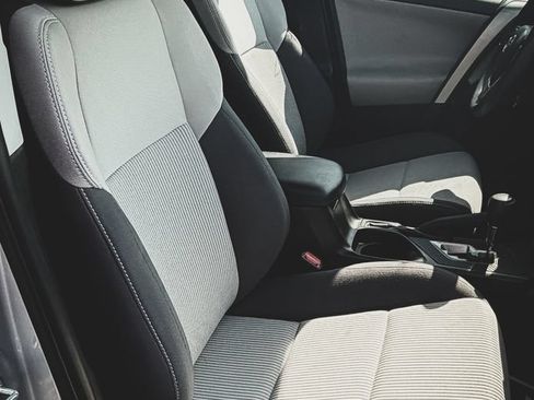 Used 2015 Toyota RAV4 XLE FWD image 26