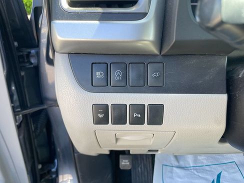 Used 2017 Toyota Highlander Limited AWD/4WD image 14