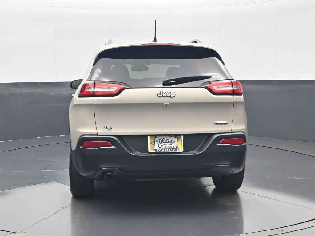 Used 2015 Jeep Cherokee Latitude w/ Comfort/Convenience Group FWD image 7