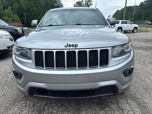 Used 2015 Jeep Grand Cherokee Altitude AWD/4WD image 3