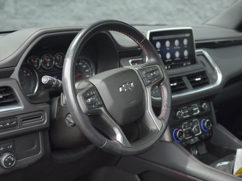 Used 2021 Chevrolet Tahoe RST w/ Luxury Package RWD image 4