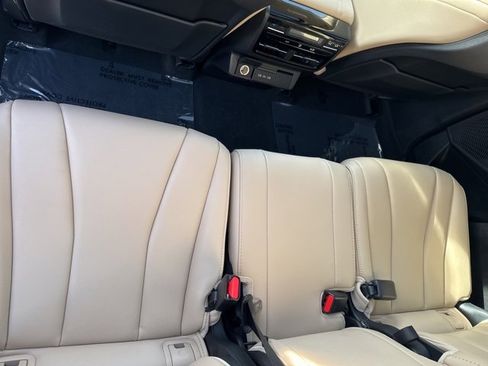 Used 2025 Acura MDX SH-AWD image 26
