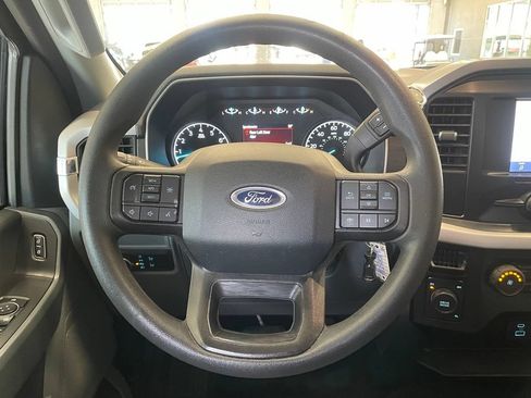 Used 2023 Ford F150 4x4 SuperCrew image 13
