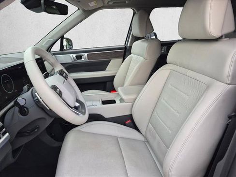 Used 2024 Hyundai Santa Fe Limited AWD/4WD image 11