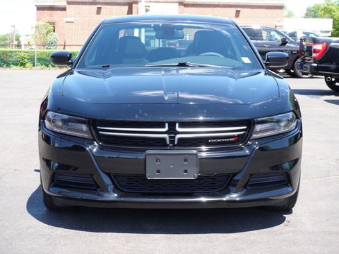 Used 2015 Dodge Charger SE w/ Power Sunroof Group AWD/4WD image 7