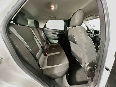 Used 2023 Chevrolet TrailBlazer LT AWD/4WD image 27