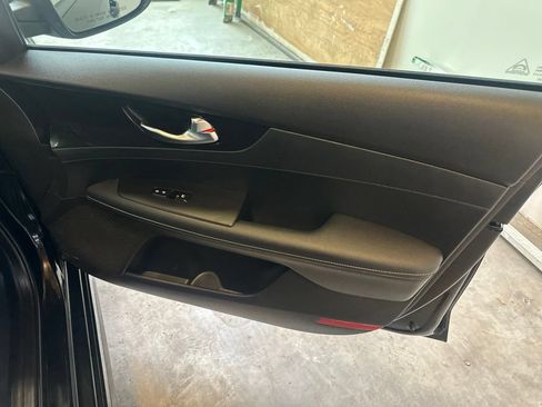 Used 2023 Kia Forte GT-Line w/ GT-Line Premium Package FWD image 35