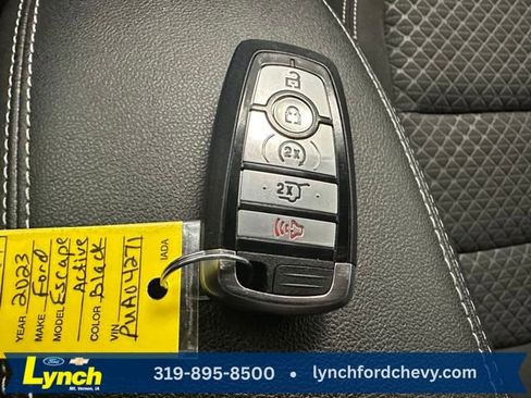 Used 2023 Ford Escape Active image 16