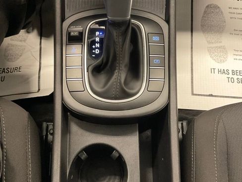 Used 2025 Hyundai Kona SEL image 27
