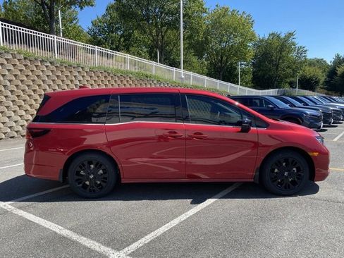 New 2026 Honda Odyssey Sport-L image 9
