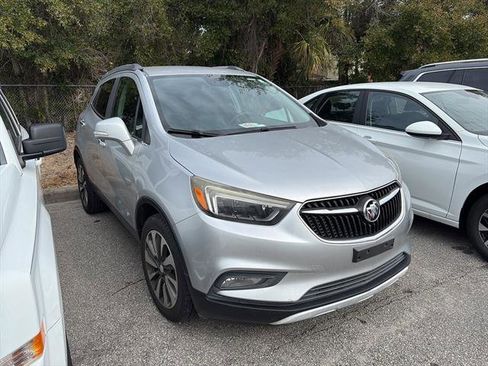 Used 2017 Buick Encore Essence image 2