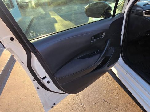 Used 2022 Toyota Corolla LE w/ LE Convenience Package image 20