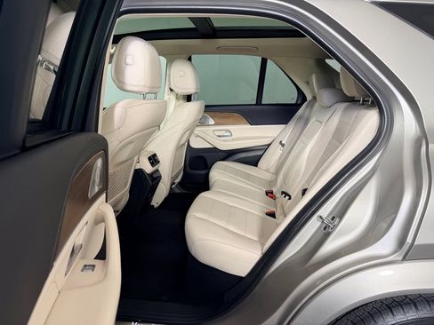 Used 2021 Mercedes-Benz GLE 450 4MATIC image 26