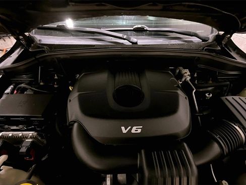 Used 2015 Jeep Grand Cherokee Laredo image 28