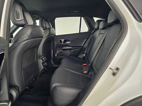 Certified 2025 Mercedes-Benz GLC 300 image 18