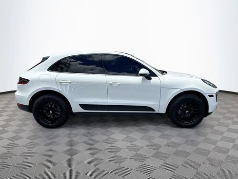 Used 2018 Porsche Macan AWD/4WD image 5
