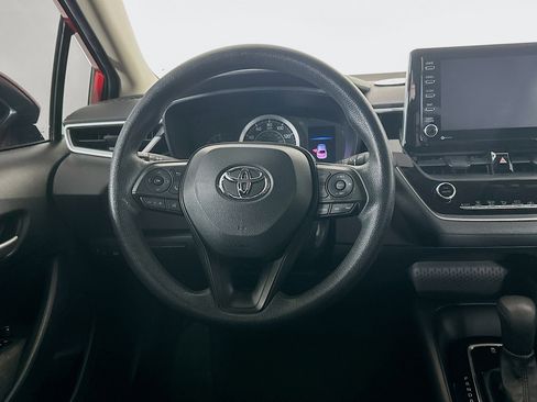 Used 2021 Toyota Corolla LE image 17